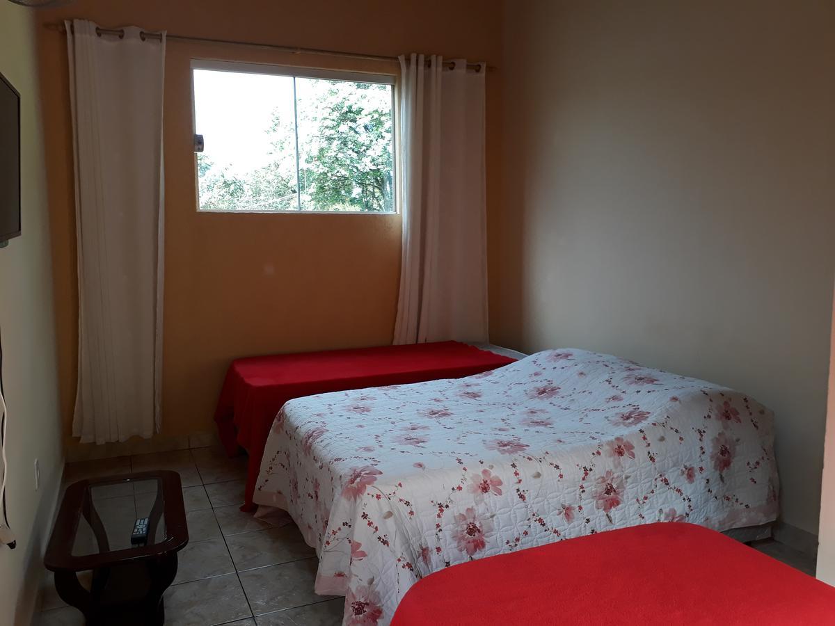 Santa Helena Pousada Cachoeira Paulista Buitenkant foto