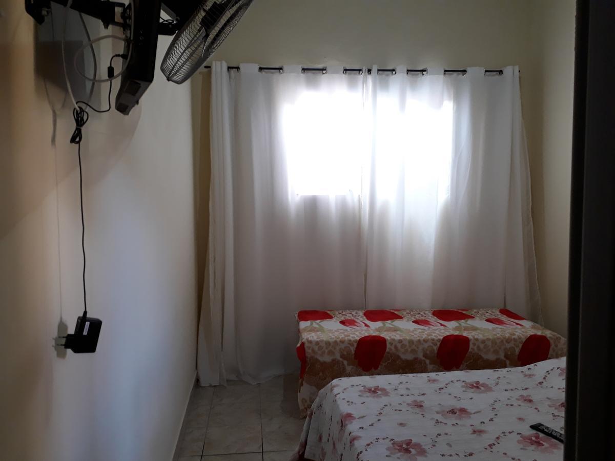 Santa Helena Pousada Cachoeira Paulista Buitenkant foto